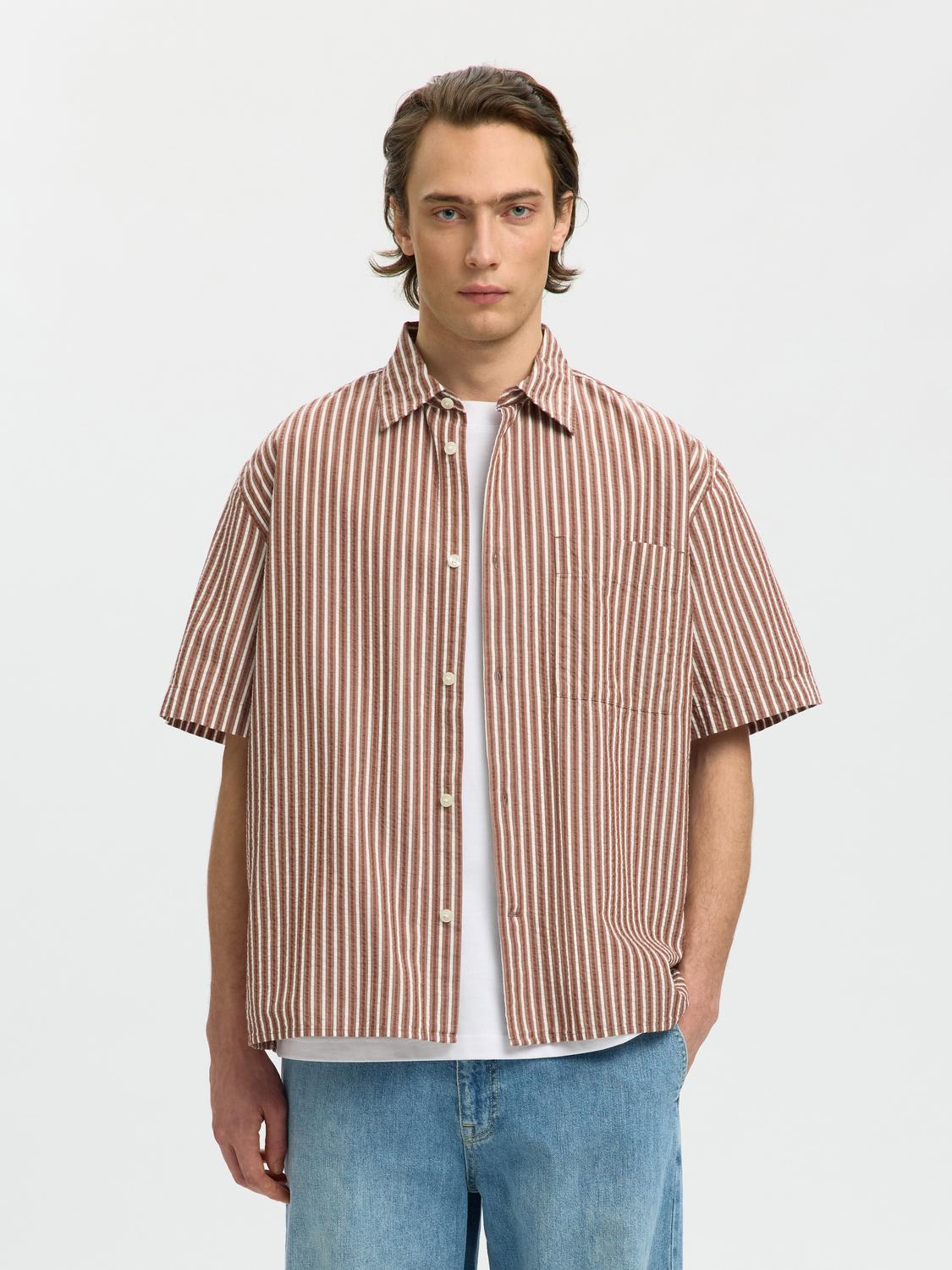 model_shot-front
